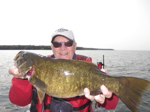 87 year young Dick Fryer with a nice 20.5" smb..way to go!